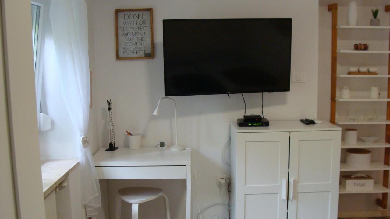 Apartma Nadja With Private Parking Любляна Экстерьер фото